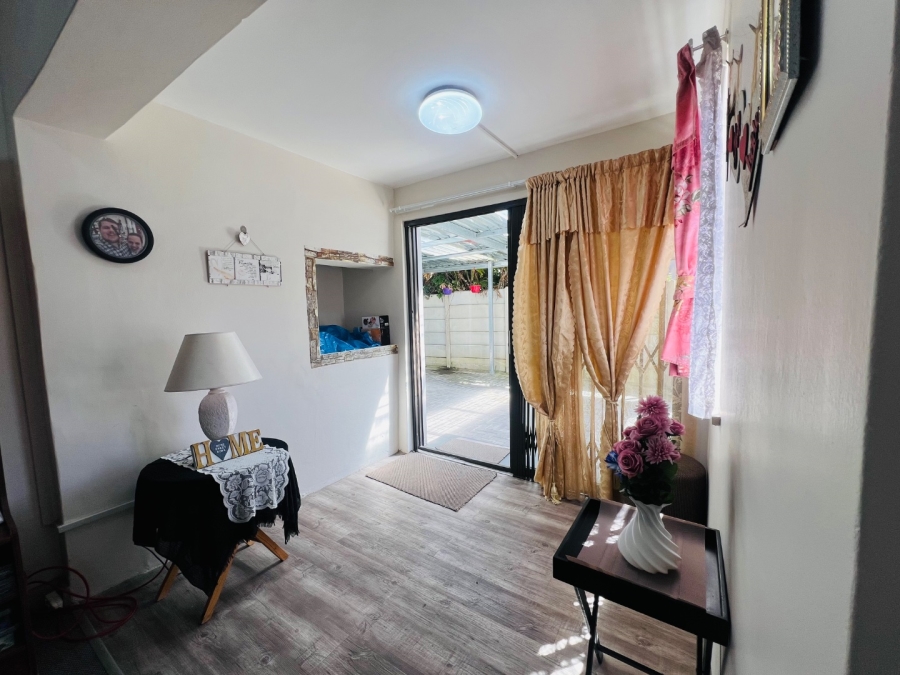 3 Bedroom Property for Sale in Bodorp Western Cape